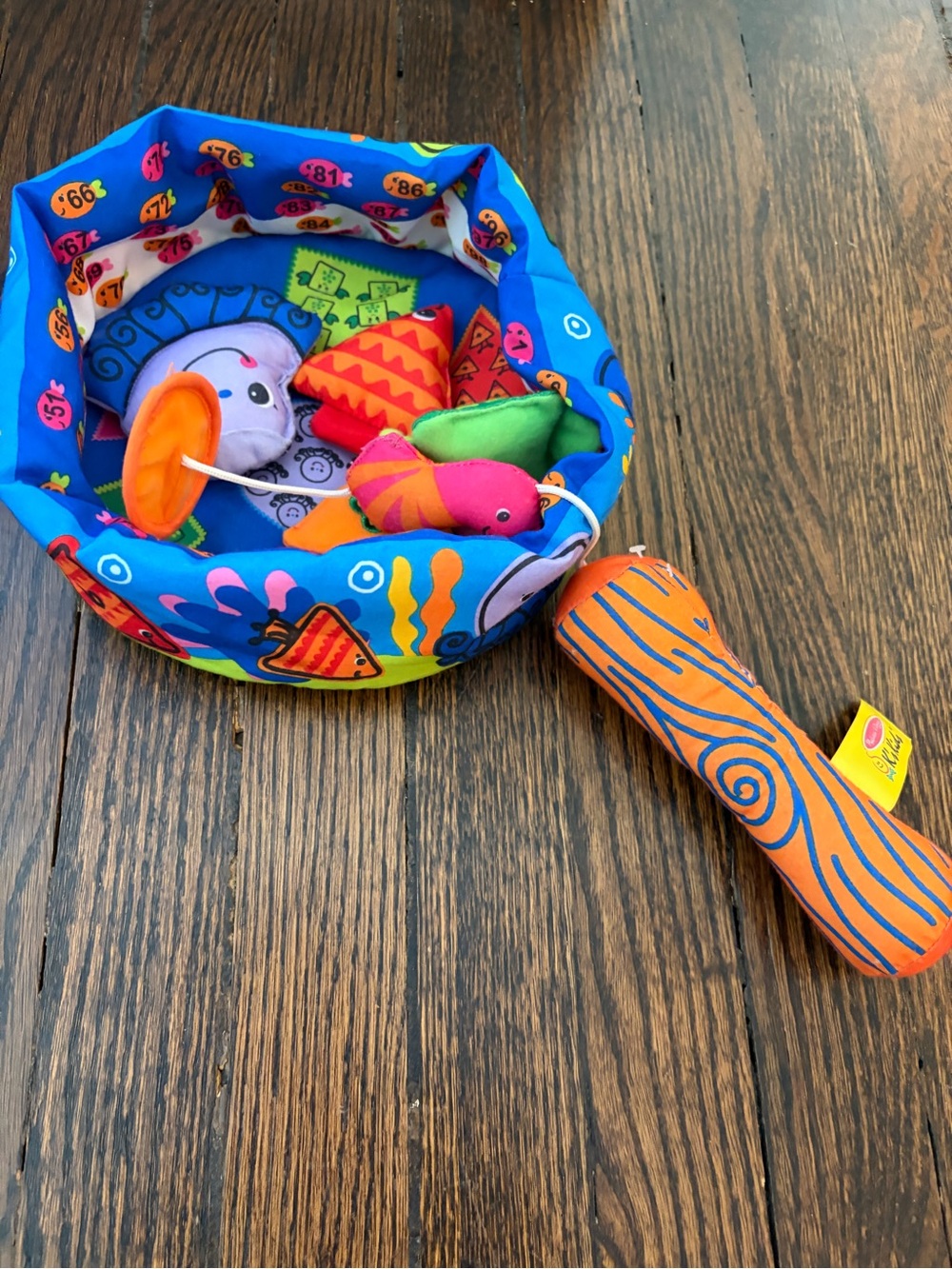 Melissa & Doug Plush Magnetic Fishing Game for Kids - Blue